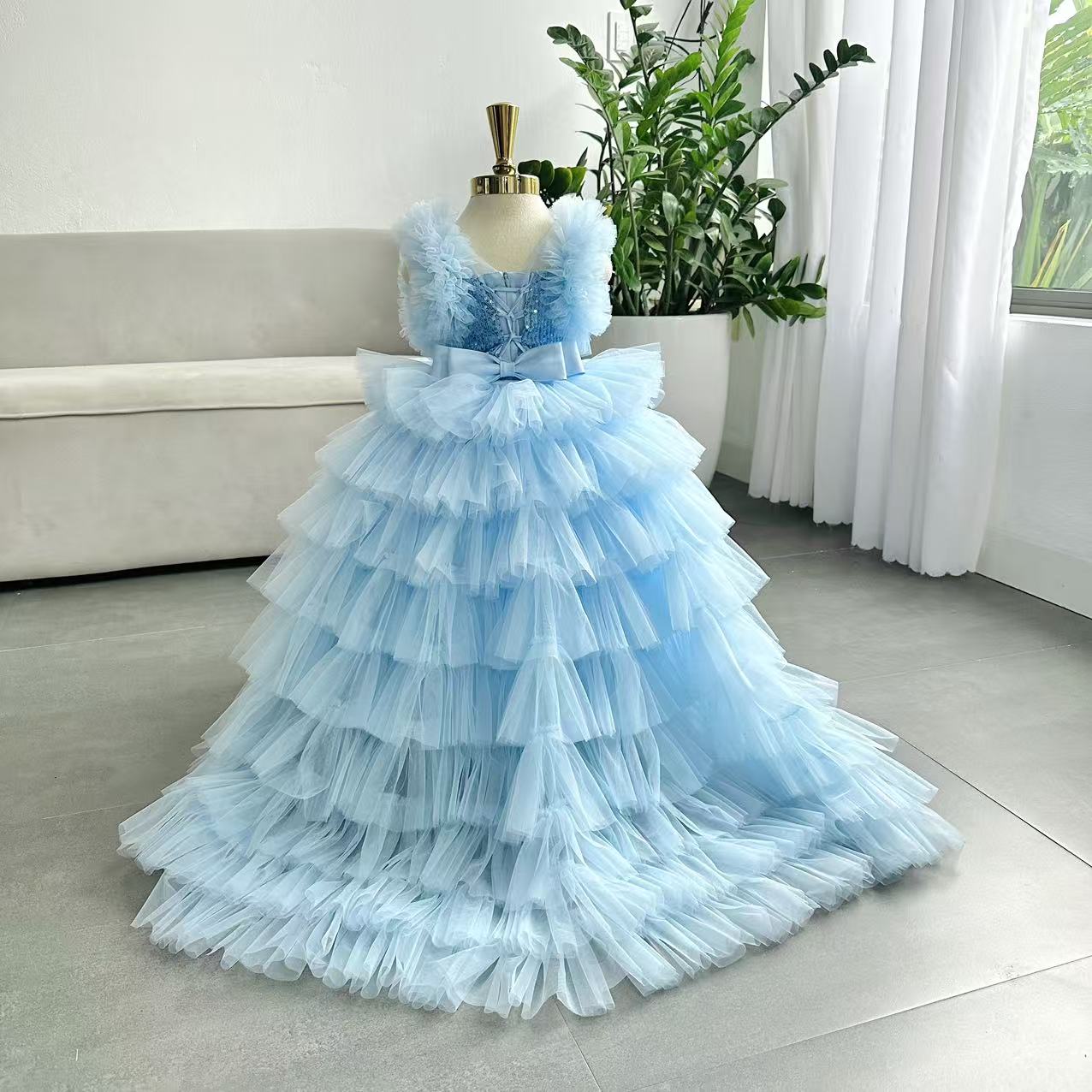 Puffy Long  Dress with Train: Blue