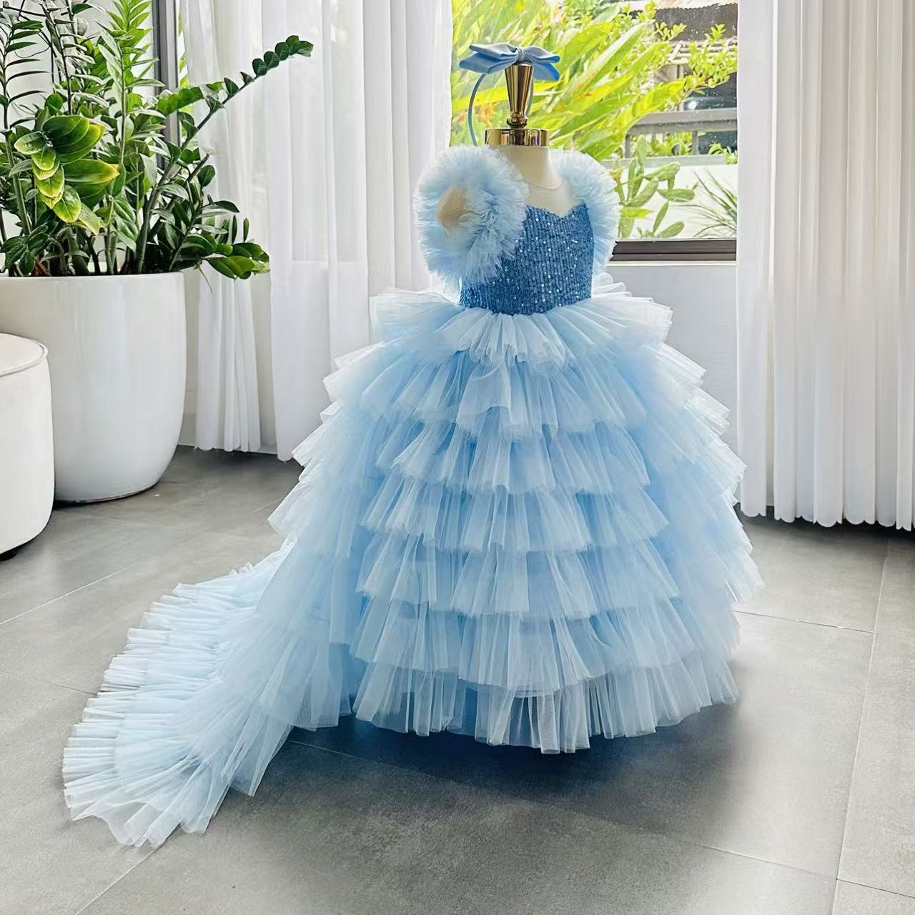Puffy Long  Dress with Train: Blue