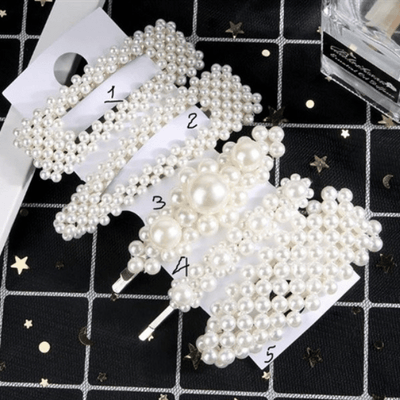 FAUX PEARL HAIR CLIP